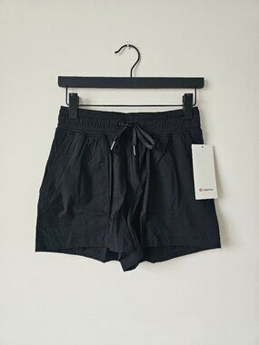 NWT LULULEMON Black Dance Studio High Rise 3.5" Shorts 4